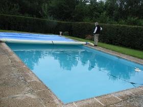 Couverture de piscine à barres avec Rolltrot