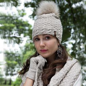 Ensemble hiver femme, bonnet avec tresses, écharpe, gants