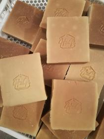 Honey soap from the Harmony and Mickaël Ruchers