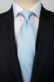 Cravate bleu ciel fantaisie + pochette assortie