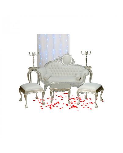 Canapé baroque imitation cuir blanc et déco de mariage assortie