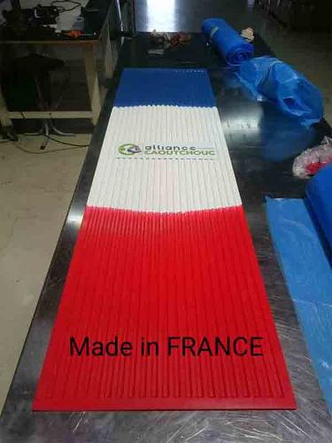 Fabrication grand tapis tricolore