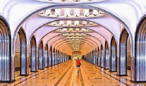 Visite du metro de Moscou
