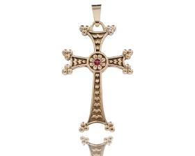 Croix arménienne Grande Taille en or 18 carats 2.50 grammes sertie d'un rubis