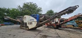 Kleemann MC 110 R EVO tracked jaw crusher from 2015 for sale.
