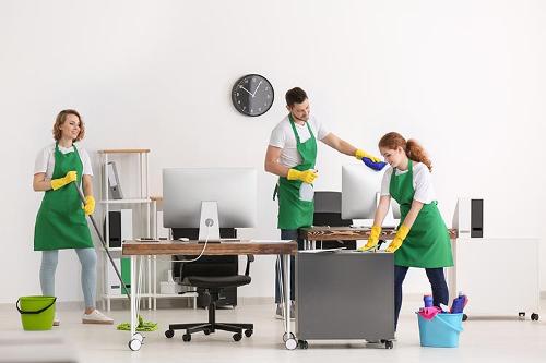 Nettoyage de bureaux, pour un environnement de travail professionnel